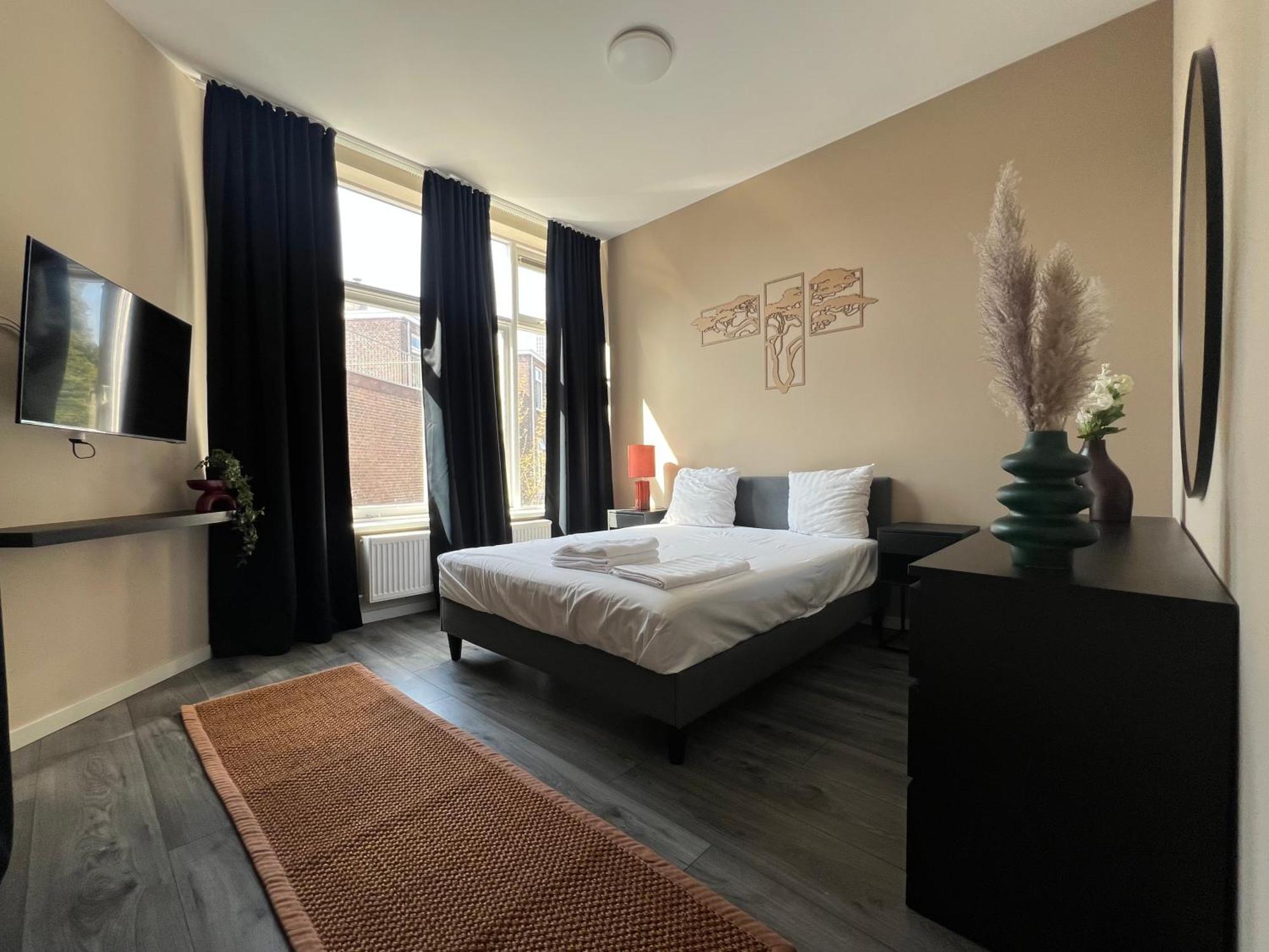 Serenity Residence Хага Екстериор снимка